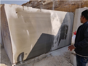 Roman Grey / Straight Vein Quartzite Quarry