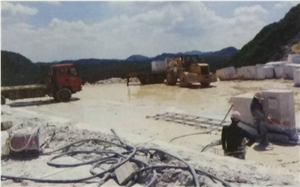 Menes Grey Marble Quarry