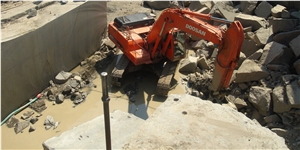 Beauty Black Granite Quarry