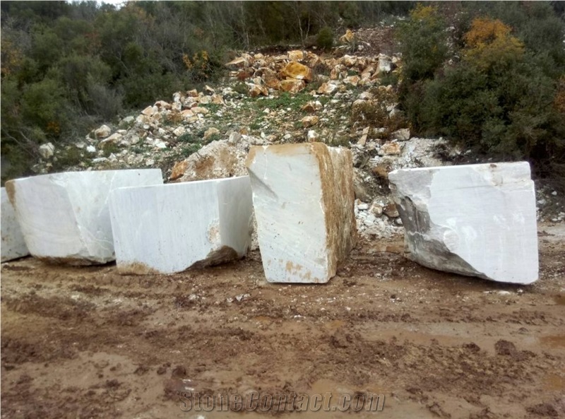 Bianco Nuvolato Marble- Quarry in Vardarska