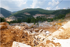 Breccia Aurora Marble Monte Pule Quarry