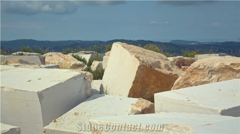 Risatino -Perlato Royal Risatino Marble Quarry