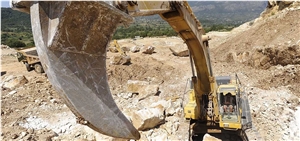 Risatino -Perlato Royal Risatino Marble Quarry