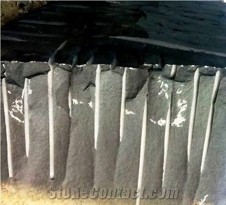 MNG Jet Black Granite Quarry