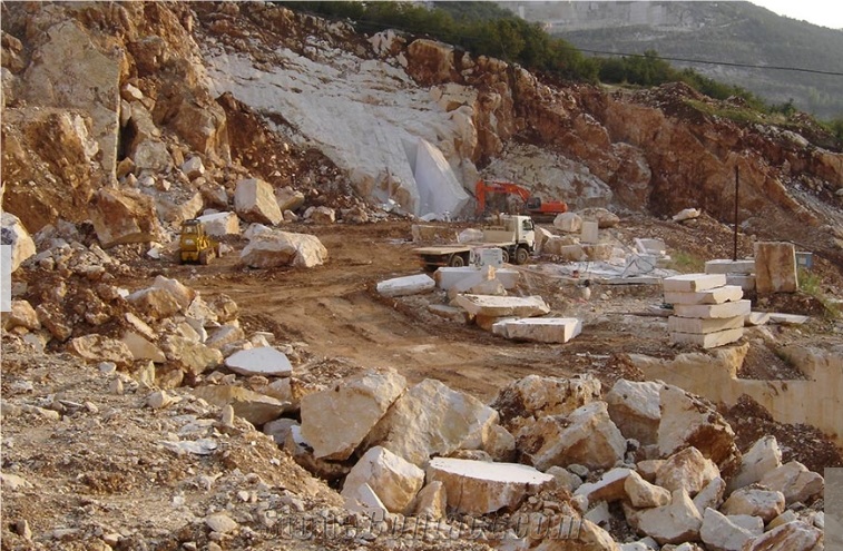 Botticino Standard- Botticino Fiorito Extra- Botticino Commerciale Quarry