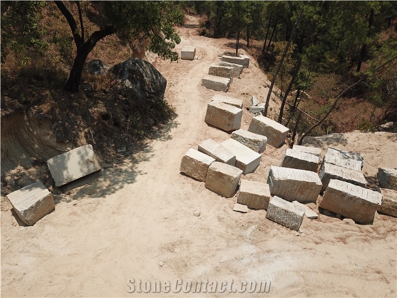 Providencia White Granite Quarry