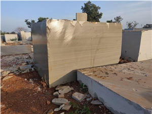 Roman Grey / Straight Vein Quartzite Quarry