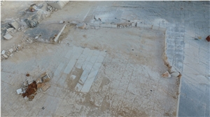 Onia Beige Limestone Quarry