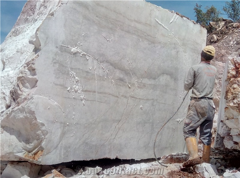 Calacatta Lagina Marble Quarry
