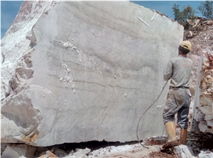 Calacatta Lagina Marble Quarry