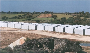 Granito Silvestre Sayago -Blanco Sayago Granite Quarry