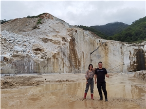 Liaoning White bianco oro, bianco vena marble quarry
