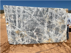 Cristallo Azur Quarry