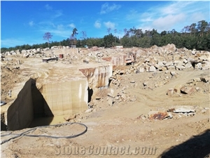 Dorada Urbion quarry at Vilviestre, Burgos, Spain