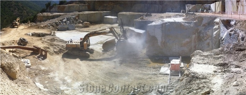 Azul Aran Granite Quarry