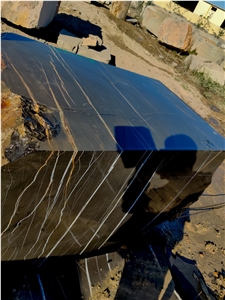 Noir Aziza-Black Sahara Marble Quarry