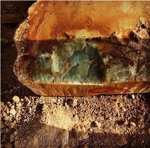 Bardsir Green Onyx - Kerman Green Onyx Quarry