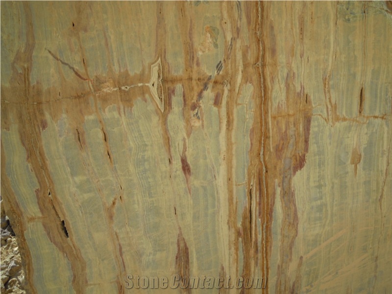 Multicolor Green Onyx Quarry