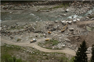 Passeier Garnet Gneiss- Passeirer Gneiss Quarry Passeier Garnet Gneiss- Passeirer Gneiss Quarry