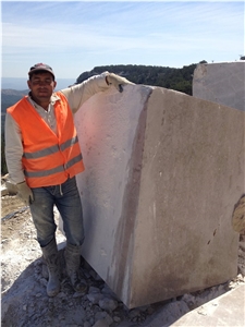 Tiger Beige Marble Quarry - Taiger Beige