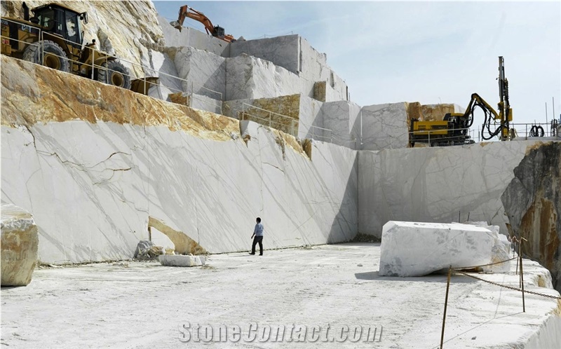 Bianco Statuario Extra Marble Quarry