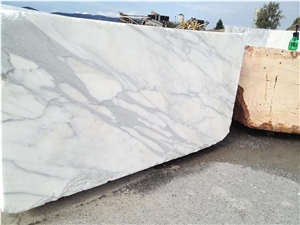 Calacatta Carrara Marble Quarry