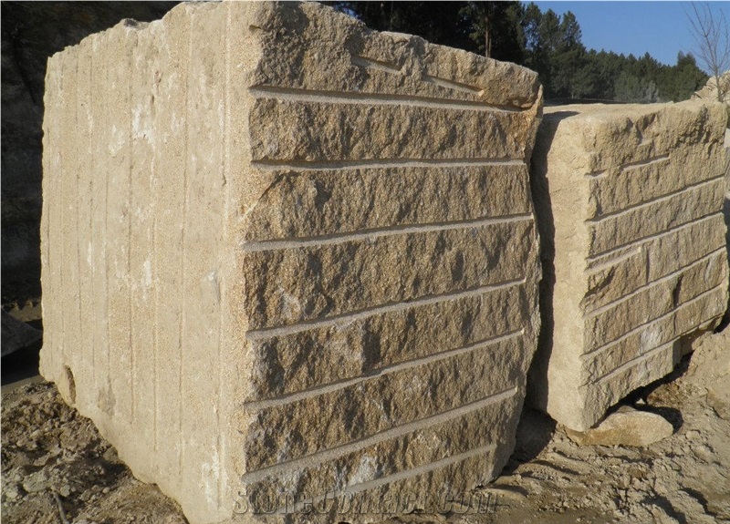 Amarelo Mondim Granite Quarry