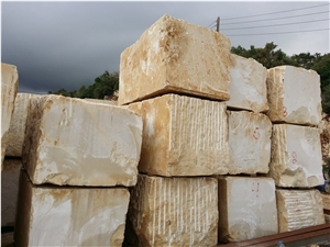 Crema Mocca Limestone Quarry