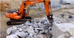 Cinza Montemuro Granite Quarry
