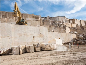 Kula Noce Travertine Quarry