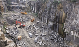 Premium Black Granite Quarry