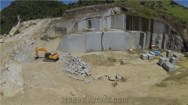 Noble Gray Granite Quarry