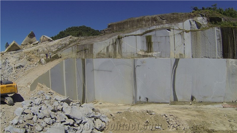 Noble Gray Granite Quarry