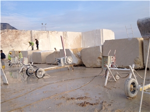 Rota Beige Marble Quarry