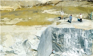 AKS Black - Premium Black Granite Quarry