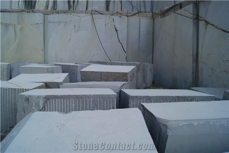 CAVA PIAN CAMPIGLIA -Diorite Nero Grafite, Canavese Grigio Quarry
