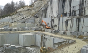 CAVA PIAN CAMPIGLIA -Diorite Nero Grafite, Canavese Grigio Quarry
