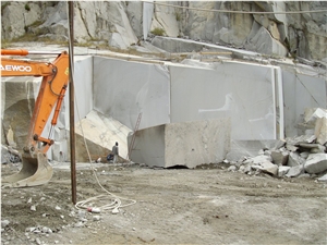 CAVA VEI DELLA BALMA - Sienite della Balma Quarry