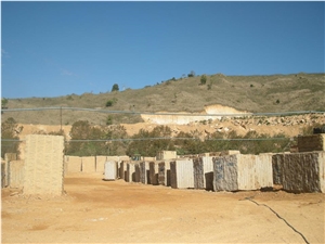 Oro Veneziano Quarry
