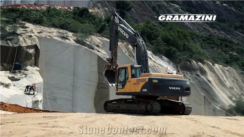 Giallo Ornamental Nova Venecia Quarry