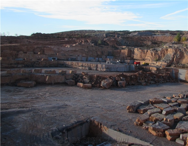 Negro Calatorao Limestone Calatorao (Black Kafe) - Negro Ibiza Quarry