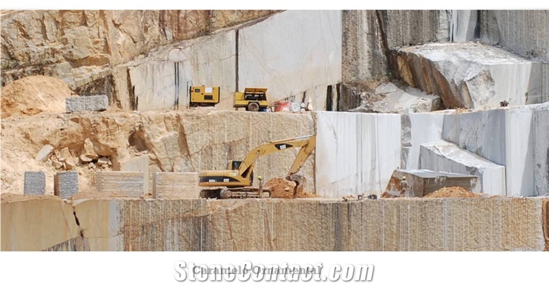 Caramelo Ornamental Granite Quarry