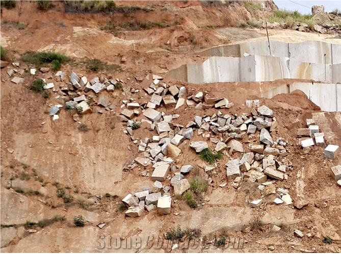 Toffee Granite Quarry