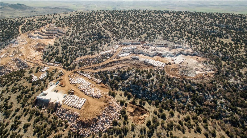 Eskisehir Dalya Crema Marble Quarry