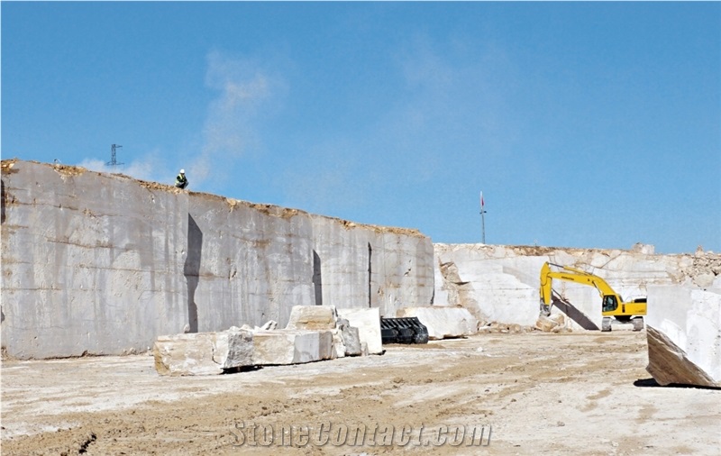 Karaman Travertine, Karaman Medium Travertine Quarry