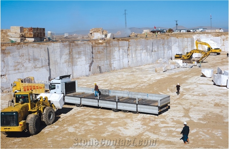 Karaman Travertine, Karaman Medium Travertine Quarry