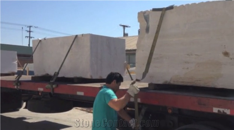 Travertino Calama Quarry