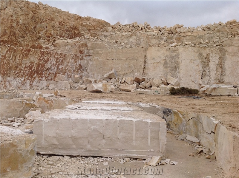 Thala Beige Limestone Quarry