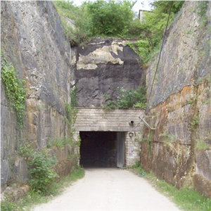 Bonnillet Quarrie - Tervoux Limestone Bonnillet Quarrie - Tervoux Limestone