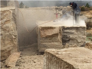 Granito Amarelo Boticas Quarry